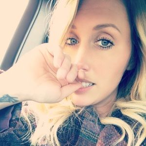 Meet your Posher, Lyndsi